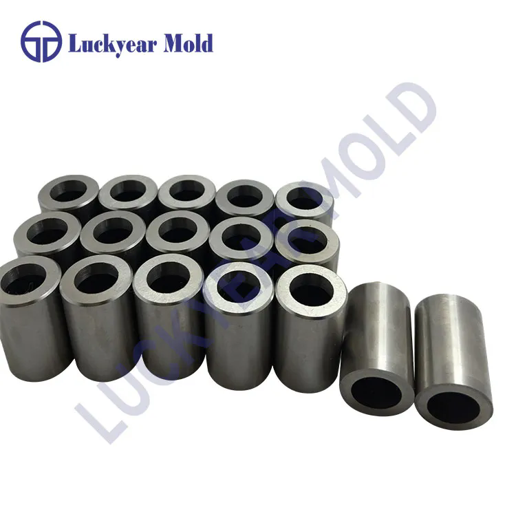 Mitä materiaaleja käytetään yleisesti osien leimaamiseen?